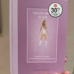 Epic Ink Taylor Swift Fan Guide - Purple Cover